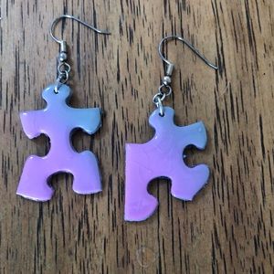 Final sale! Gorgeous airbrush puzzle earrings